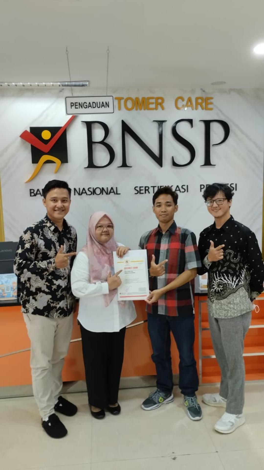 LSP Teknologi rekayasa dan informatika mendapatkan sertifikat lisensi
