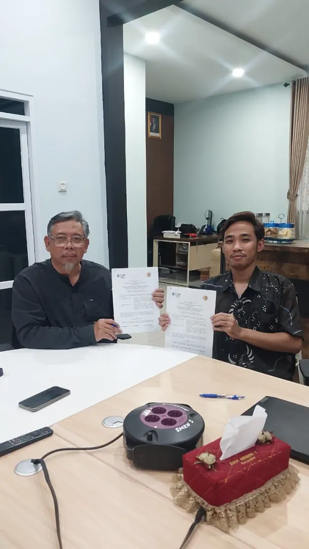 LSP TRI dan SMKN 2 Bandung Resmi Menjalin Kerja Sama Sertifikasi BNSP dan Pembentukan TUK Mandiri